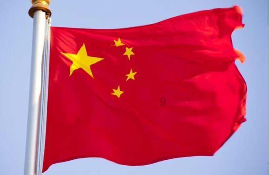 杜海涛和沈梦辰逛街破分手传闻,无美颜镜头下,海涛发量堪忧