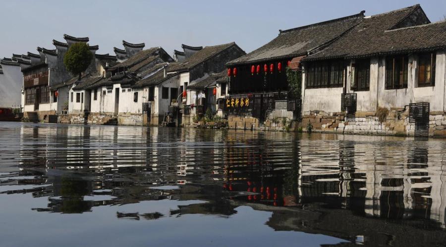 我之前单位交了三个月社保，后来我转灵活就业人员了，然后他让我去银行开户每个月往里面存钱，我没去？